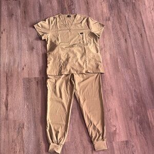 Olive Jogger Scrub Set - Medium